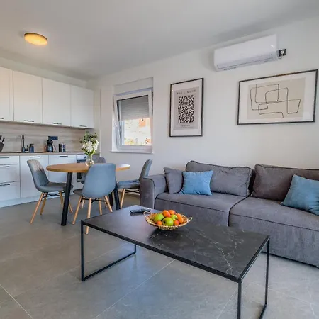 Apartman House Vista *