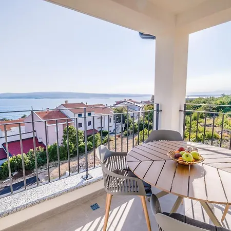 Apartment House Vista